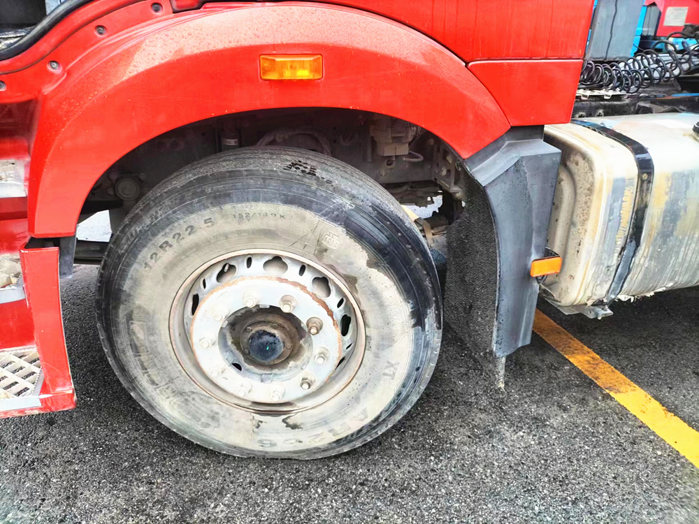 FAW Jiefang Tractor- J6P2