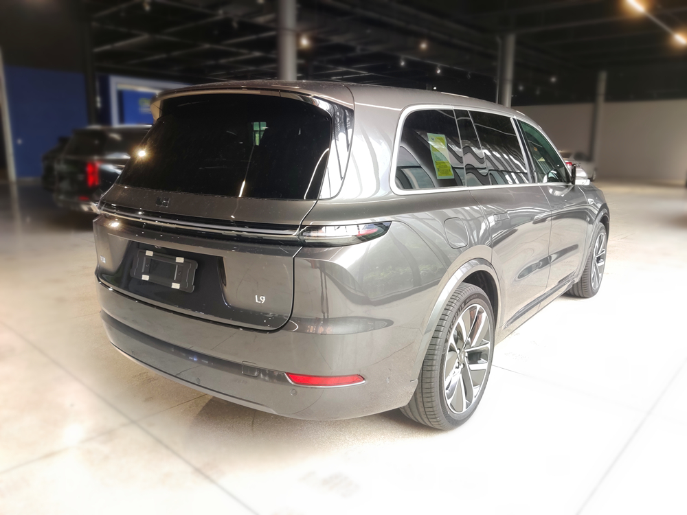 LEADING IDEAL Gasoline-electric Hybrid Car - L92
