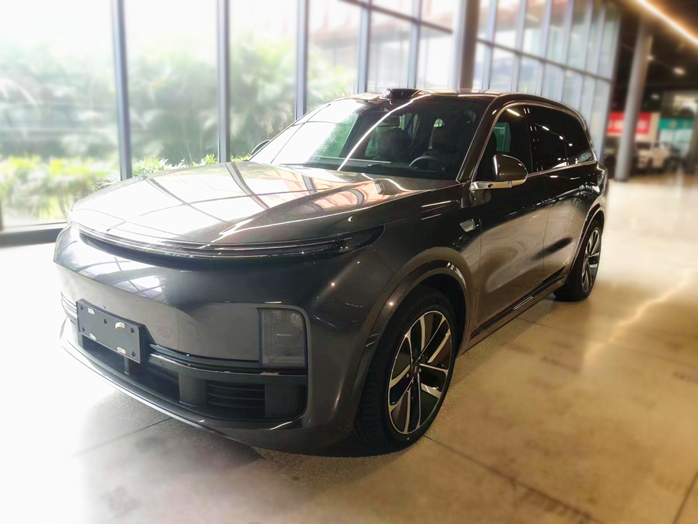 LEADING IDEAL Gasoline-electric Hybrid Car - L95