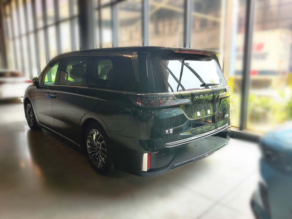 Voyah Electric Car - Dreamer2