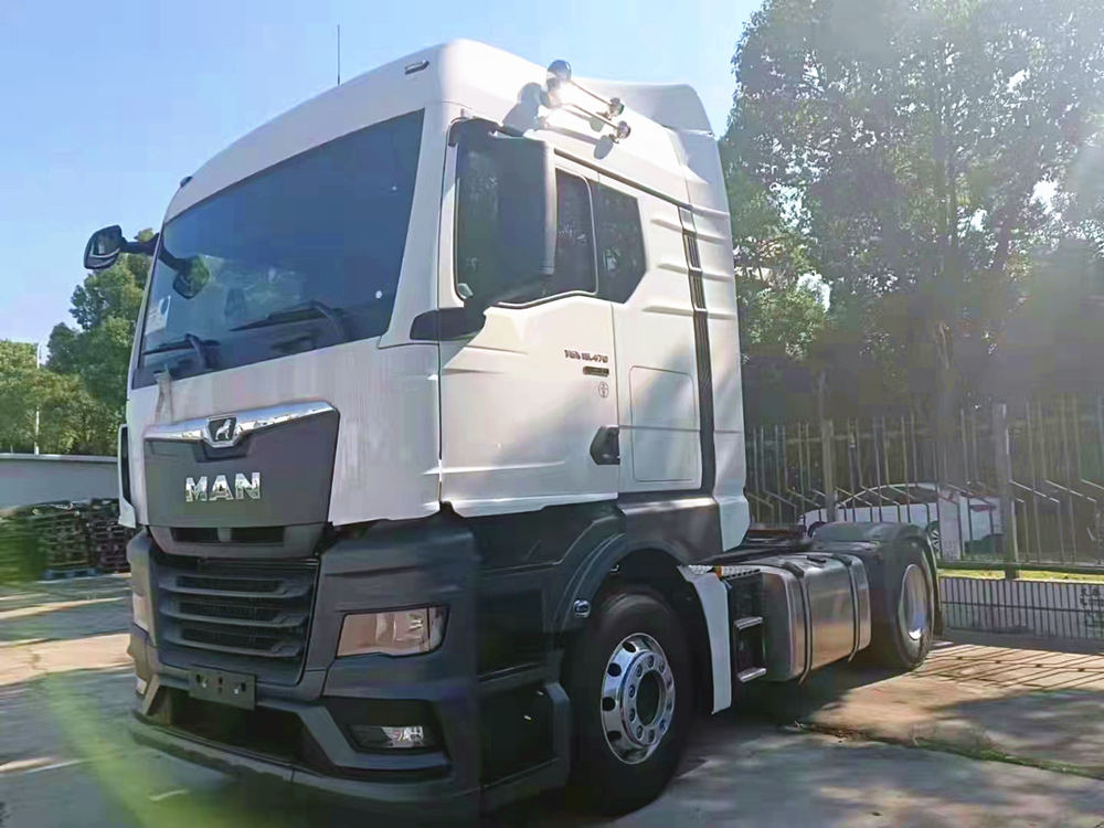 MAN Tractor - TGX26.5102