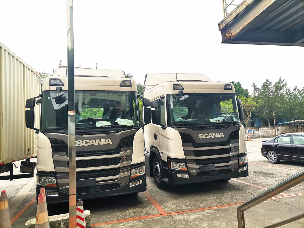 SCANIA Tractor2